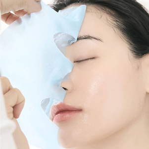 Тканинна маска для обличчя зволожуюча з азуленом і агавою Dr. Althea Aqua Blue Hydration Mask, 28 мл 255750 фото